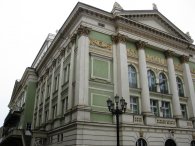 Zadní a boční trakt klasicistní budovy Stavovského divadla, autor: Tomáš*