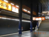 Příchod na start z nástupiště metra Stodůlky, autor: Mirek