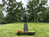 Pomník mladým bojovníkům v sadech Na skalce, autor: Petr