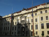 Matyášova brána s vlajkovými stožáry na Pražském hradě (Jože Plečnik), autor: Tomáš*