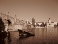 Karlův most, Staroměstská mostecká věž, Karlovy lázně a Novotného lávka, autor: Tomáš*