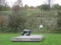 Pomník obětem poprav na Kobyliské střelnici, autor: Tomáš*