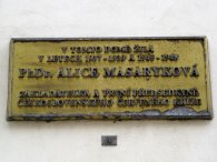 Pamětní deska Alice Masarykové a Červenému kříži, autor: Tomáš*