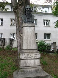 Pomník  Daniela Adama z Veleslavína na Veleslavíně, autor: Tomáš*