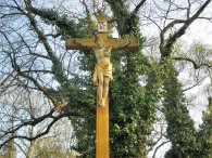Kříž na Olšanských hřbitovech, autor: Tomáš*