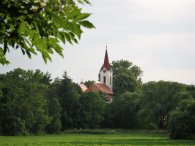 Kostel sv.Petra v Dubečku od Rohožníku, autor: Tomáš*