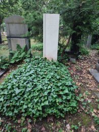 hrob Josefa Brože, autor: Andrea Kylarová