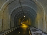 V tunelu pod Vítkovem, autor: Tomáš*