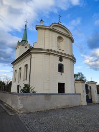 Kostel sv. Petra a Pavla v Radotíně, autor: Andrea Kylarová