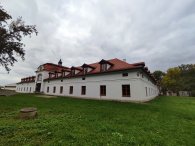 Dvůr Háje I, autor: Andrea Kylarová