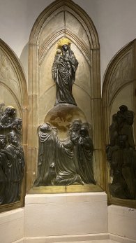 Oltář z taveného skla., autor: Petr