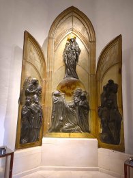 oltář v kostnici, autor: Andrea Kylarová