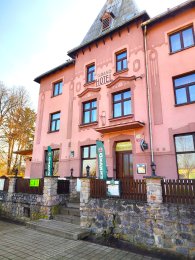 Cíl - hotel Grand v Řevnicích, autor: Andrea Kylarová